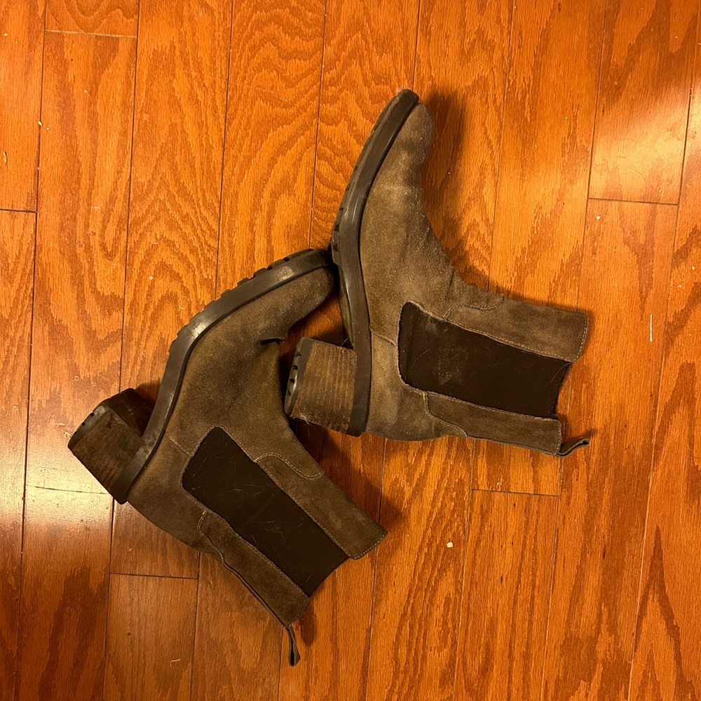 Emanuele Crasto Brown Suede Chelsea Boots Size EU 38